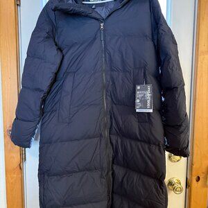 NWT black Women’s Outdoor Research Coze Down Parka